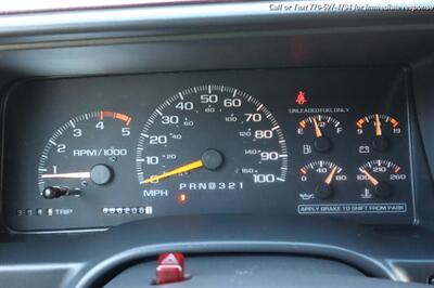 1995 GMC Suburban C1500   - Photo 13 - Roswell, GA 30075
