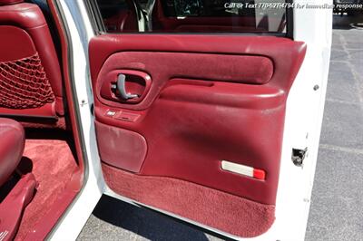 1995 GMC Suburban C1500   - Photo 24 - Roswell, GA 30075