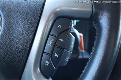 2011 Chevrolet Avalanche LTZ  Extra Clean Inside & out! - Photo 17 - Roswell, GA 30075