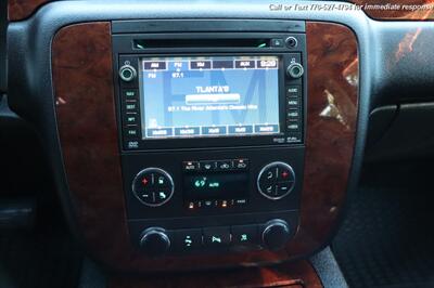 2011 Chevrolet Avalanche LTZ  Extra Clean Inside & out! - Photo 20 - Roswell, GA 30075