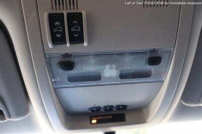2011 Chevrolet Avalanche LTZ  Extra Clean Inside & out! - Photo 19 - Roswell, GA 30075