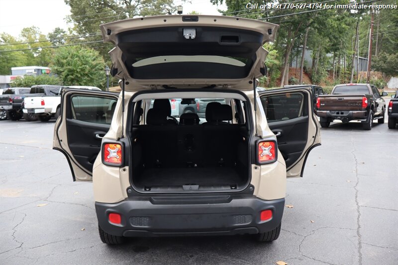 2015 Jeep Renegade Latitude North Edition photo 26