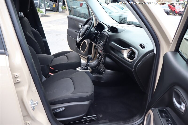 2015 Jeep Renegade Latitude North Edition photo 21