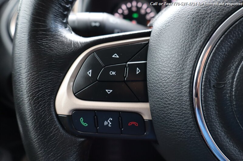 2015 Jeep Renegade Latitude North Edition photo 13