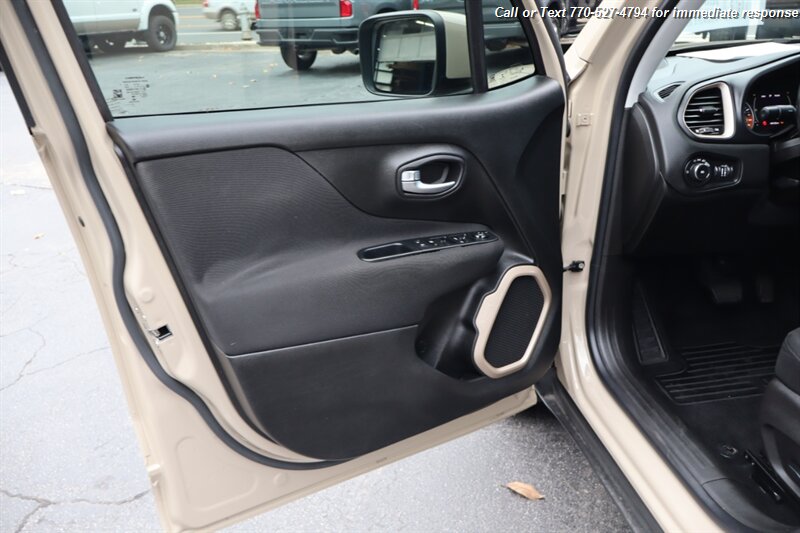 2015 Jeep Renegade Latitude North Edition photo 9