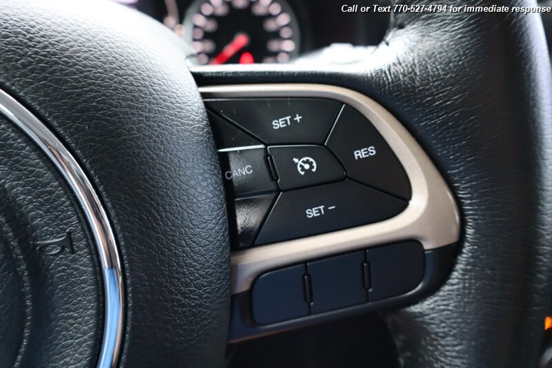 2015 Jeep Renegade Latitude North Edition photo 14
