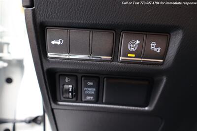 2016 INFINITI QX80  SUPER CLEAN INSIDE AND OUT! - Photo 11 - Roswell, GA 30075