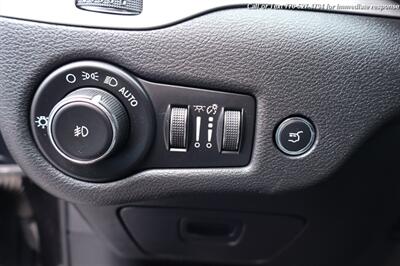 2014 Jeep Cherokee Limited  brand 4new tires! - Photo 11 - Roswell, GA 30075