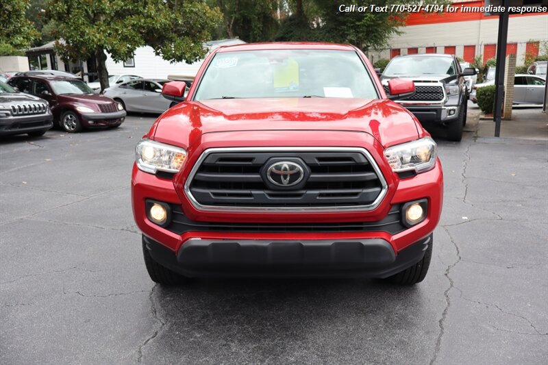 2019 Toyota Tacoma SR5 V6 photo 2