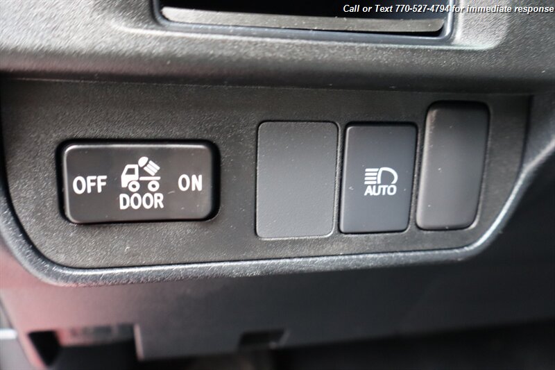 2019 Toyota Tacoma SR5 V6 photo 12