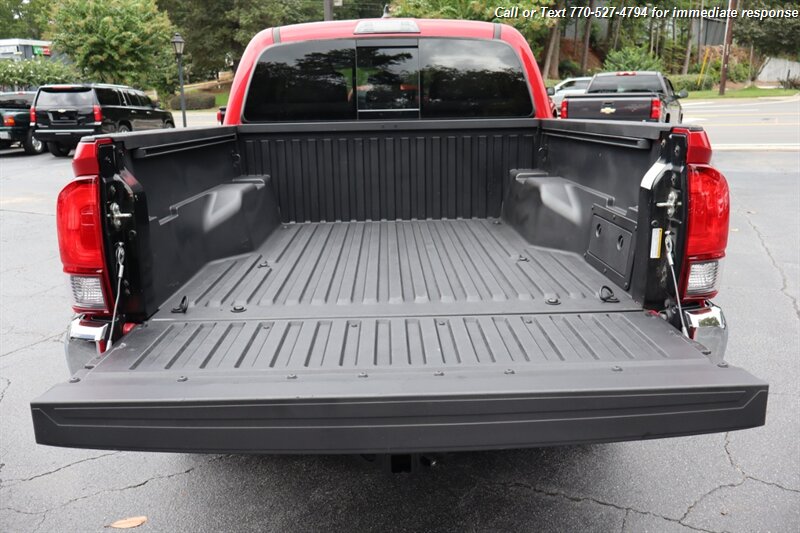 2019 Toyota Tacoma SR5 V6 photo 8
