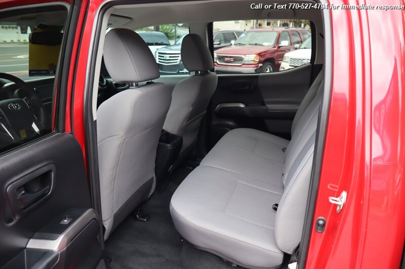 2019 Toyota Tacoma SR5 V6 photo 21