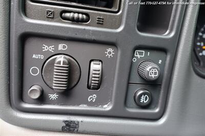 2005 GMC Yukon SLE   - Photo 12 - Roswell, GA 30075