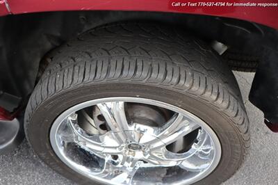 2005 GMC Yukon SLE   - Photo 9 - Roswell, GA 30075