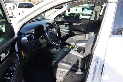 2017 Kia Sorento SX V6   - Photo 9 - Roswell, GA 30075
