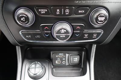 2018 Jeep Cherokee Trailhawk   - Photo 18 - Roswell, GA 30075