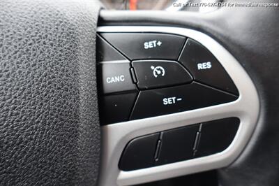 2018 Jeep Cherokee Trailhawk   - Photo 15 - Roswell, GA 30075