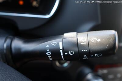 2011 Toyota Highlander Limited   - Photo 16 - Roswell, GA 30075