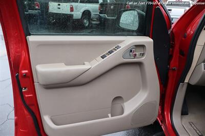 2011 Nissan Frontier S  Extra Clean Inside & out! - Photo 11 - Roswell, GA 30075