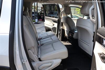 2024 Jeep Wagoneer Series II  1 owner vehicle! - Photo 28 - Roswell, GA 30075