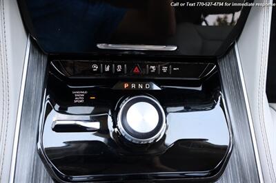 2024 Jeep Wagoneer Series II  1 owner vehicle! - Photo 19 - Roswell, GA 30075