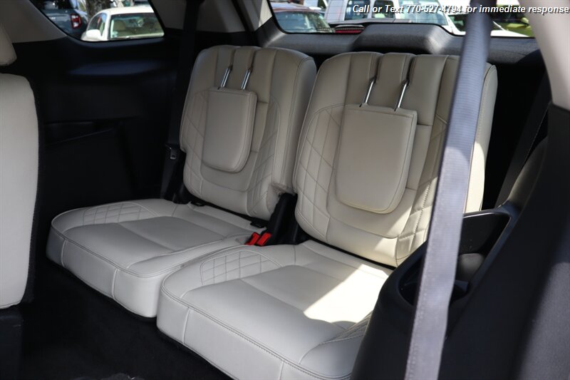 2017 Ford Explorer Platinum photo 27