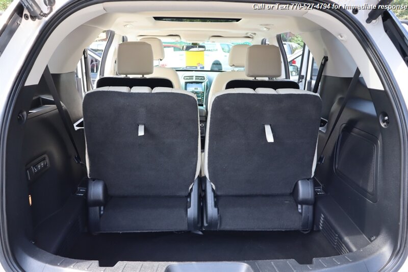 2017 Ford Explorer Platinum photo 35