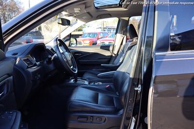 2016 Honda Pilot EX-L w/Navi  super clean inside and out! - Photo 10 - Roswell, GA 30075
