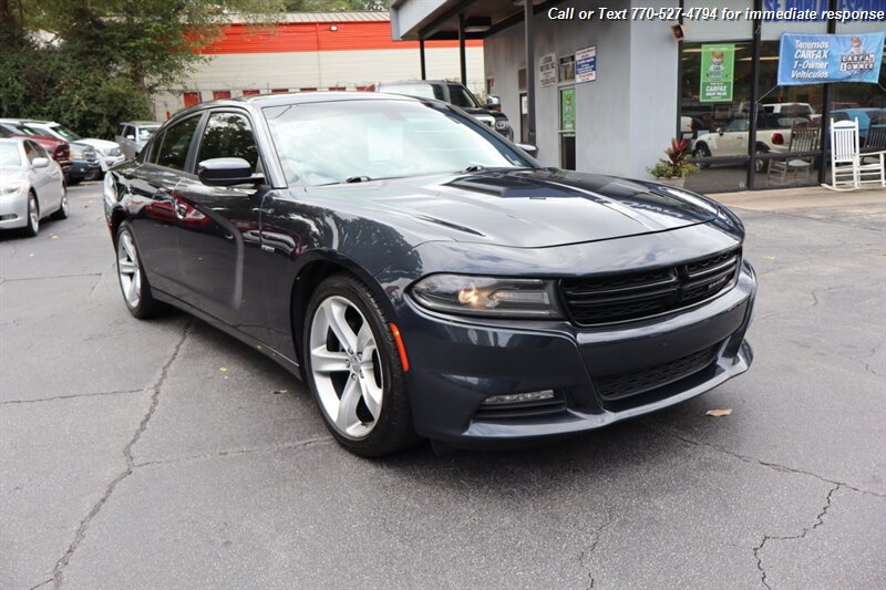 2016 Dodge Charger R/T photo 3