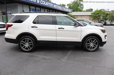 2018 Ford Explorer Sport  Extra Clean Inside & out! - Photo 5 - Roswell, GA 30075