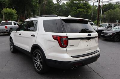2018 Ford Explorer Sport  Extra Clean Inside & out! - Photo 8 - Roswell, GA 30075