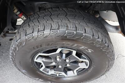 2021 Jeep Gladiator Rubicon  Extra Clean Inside & out! - Photo 10 - Roswell, GA 30075