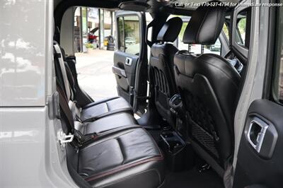 2021 Jeep Gladiator Rubicon  Extra Clean Inside & out! - Photo 34 - Roswell, GA 30075