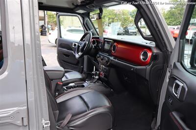 2021 Jeep Gladiator Rubicon  Extra Clean Inside & out! - Photo 32 - Roswell, GA 30075
