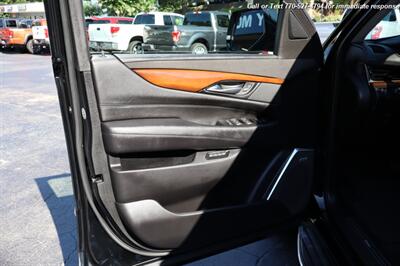 2017 Cadillac Escalade Premium Luxury   - Photo 10 - Roswell, GA 30075