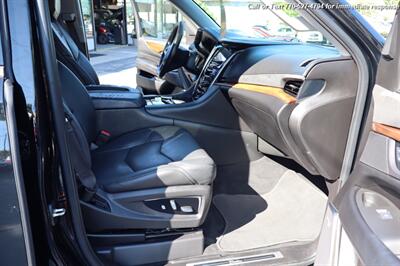 2017 Cadillac Escalade Premium Luxury   - Photo 28 - Roswell, GA 30075