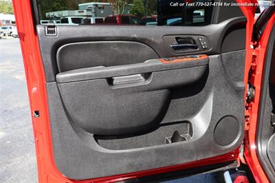 2013 GMC Sierra 2500HD SLT   - Photo 13 - Roswell, GA 30075
