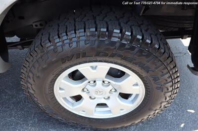 2011 Toyota Tacoma PreRunner V6   - Photo 9 - Roswell, GA 30075