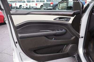 2014 Cadillac SRX Luxury Collection   - Photo 11 - Roswell, GA 30075