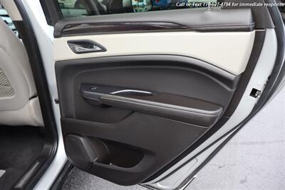 2014 Cadillac SRX Luxury Collection   - Photo 31 - Roswell, GA 30075