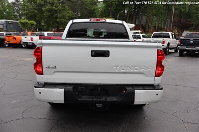 2021 Toyota Tundra Limited  super clean inside and out! - Photo 7 - Roswell, GA 30075