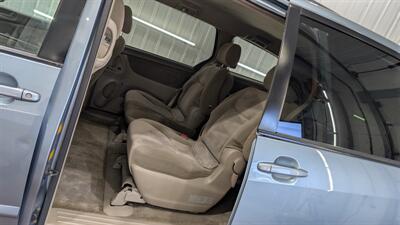 2008 Toyota Sienna LE 7-Passenger   - Photo 12 - Butler, PA 16001
