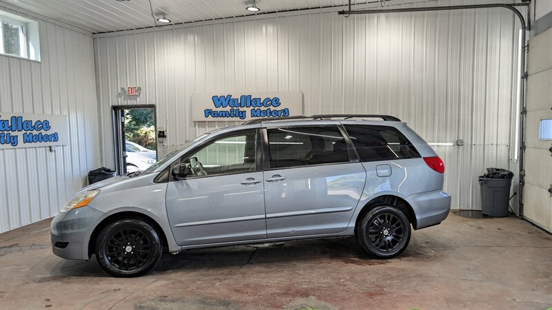 2008 Toyota Sienna LE 7-Passenger   - Photo 1 - Butler, PA 16001