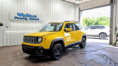 2015 Jeep Renegade Latitude   - Photo 2 - Butler, PA 16001