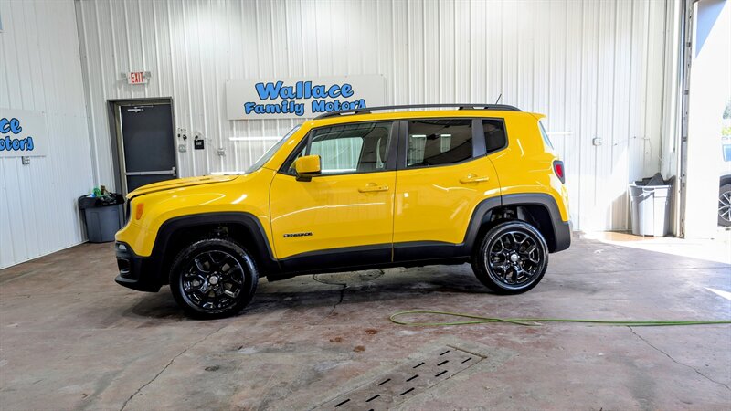 2015 Jeep Renegade Latitude   - Photo 1 - Butler, PA 16001