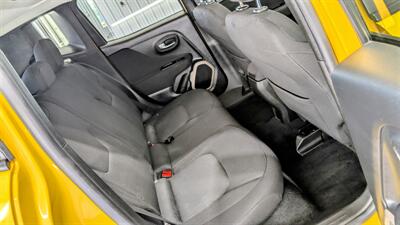 2015 Jeep Renegade Latitude   - Photo 17 - Butler, PA 16001