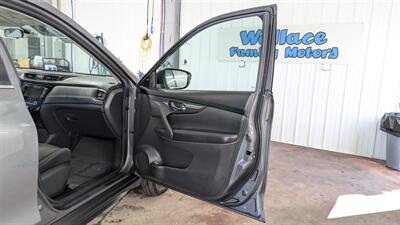 2018 Nissan Rogue S   - Photo 14 - Butler, PA 16001