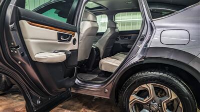 2017 Honda CR-V EX-L   - Photo 12 - Butler, PA 16001