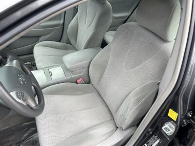 2011 Toyota Camry LE   - Photo 11 - Butler, PA 16001