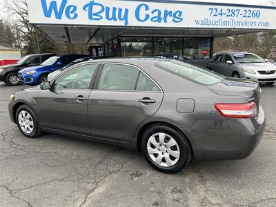 2011 Toyota Camry LE   - Photo 3 - Butler, PA 16001